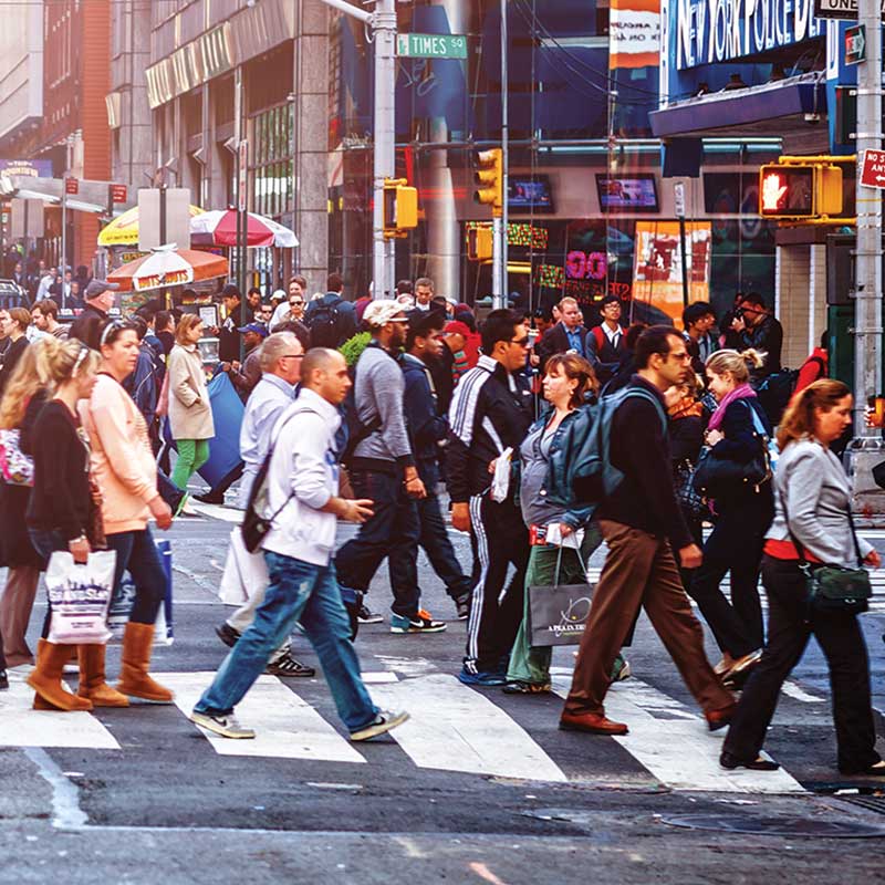 Pedestrians crossing in the streets of New York