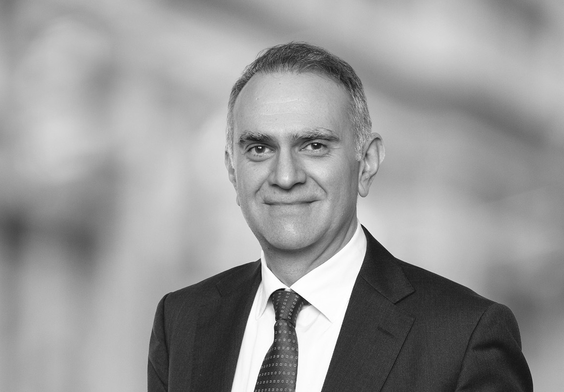 Dr. Assimakis Komninos