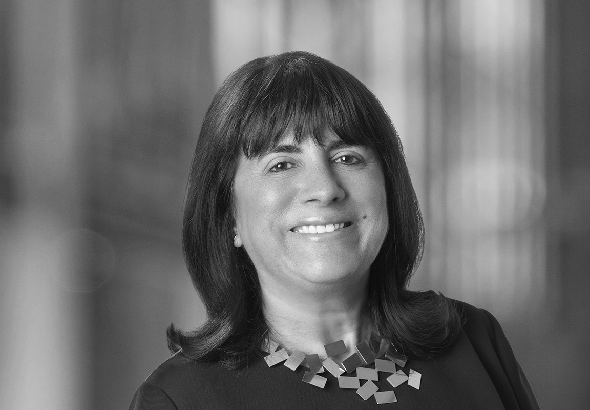Marie Elena Angulo