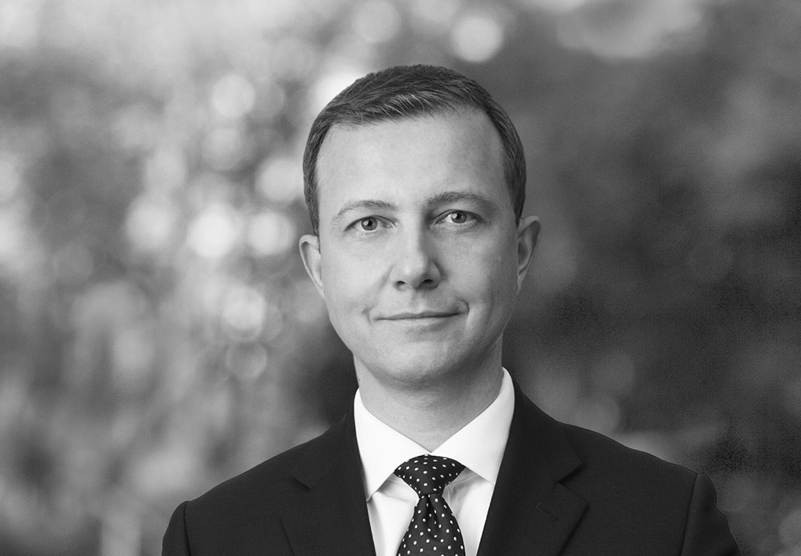 Dr. Michael Engel