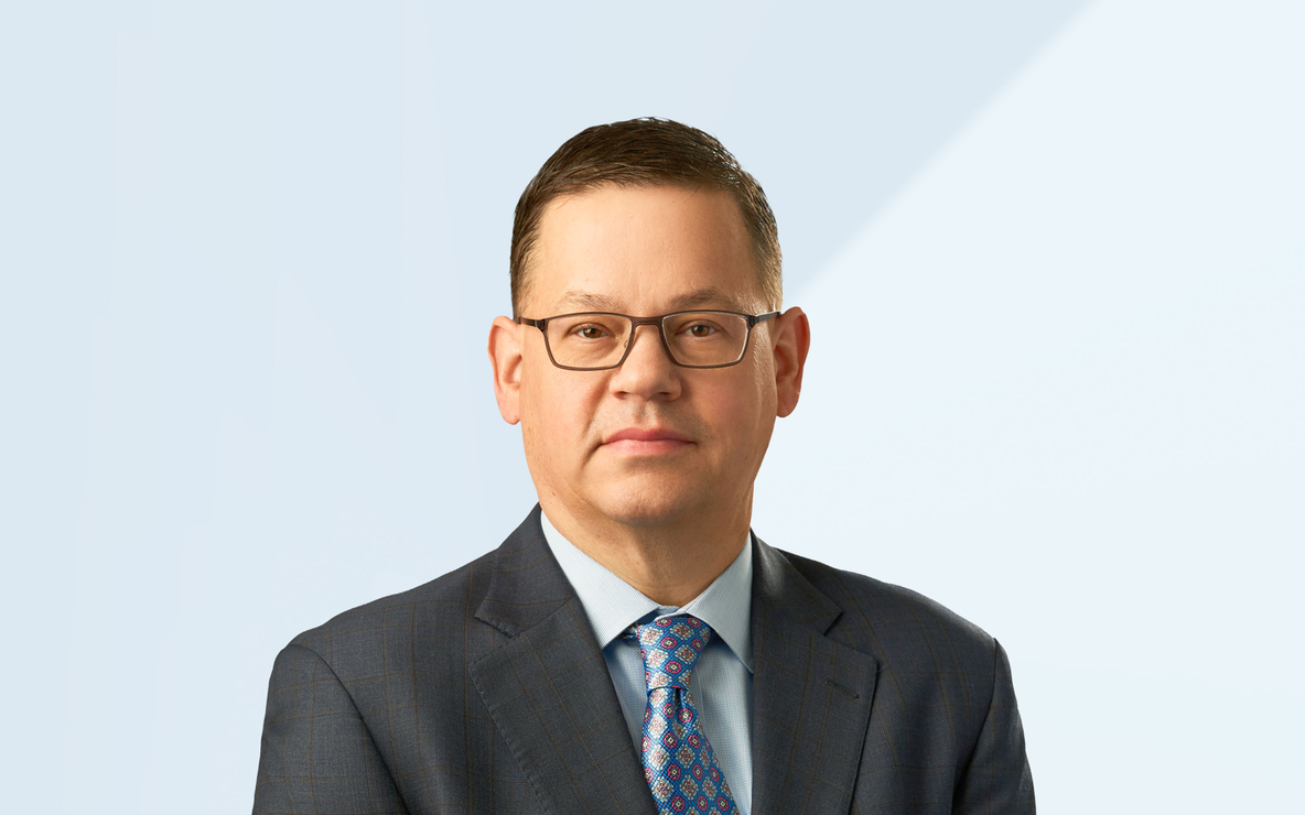 Jasinski_Douglas_exp.jpg
