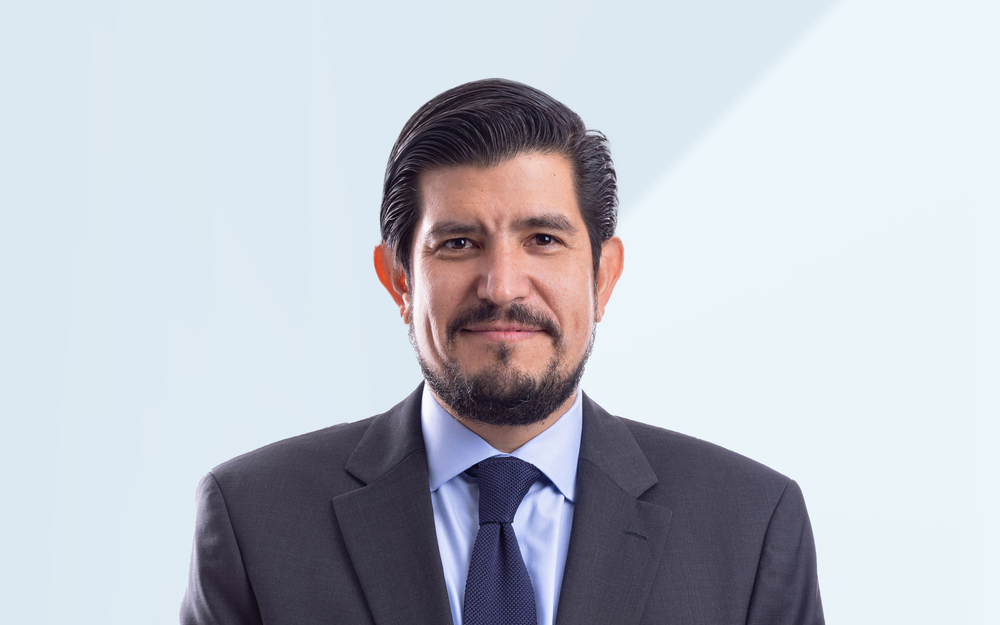 Flores-Herrera_Eduardo_exp.jpg
