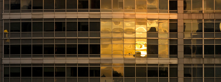 sunlight reflection glass windows