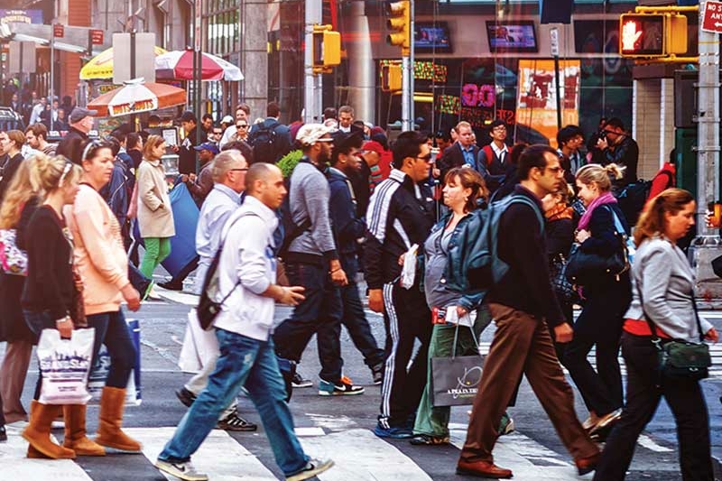 Pedestrians crossing in the streets of New York