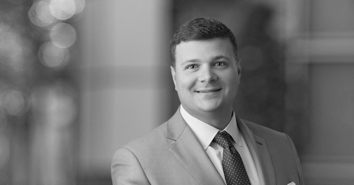 Sean Lyons Associate White & Case LLP