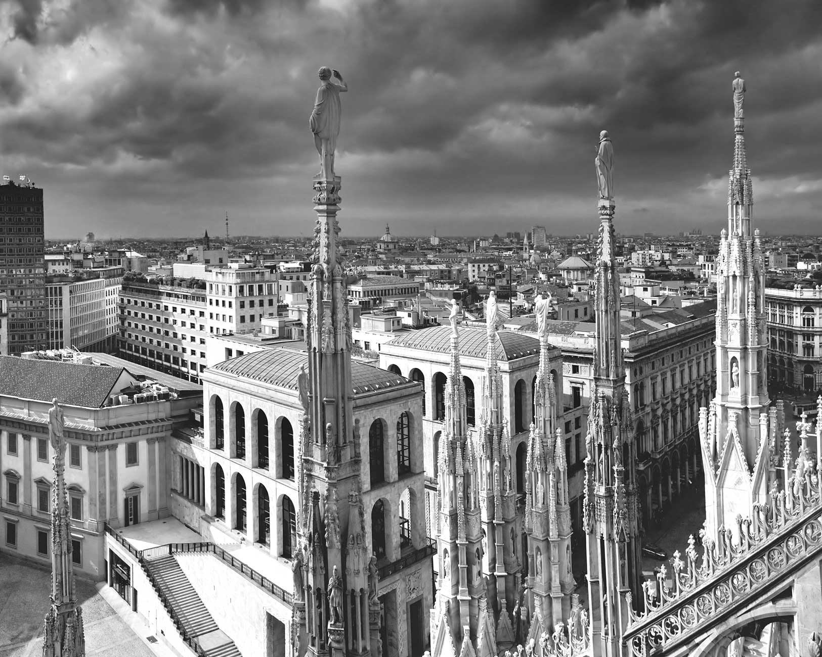 Black & white photo of Milan