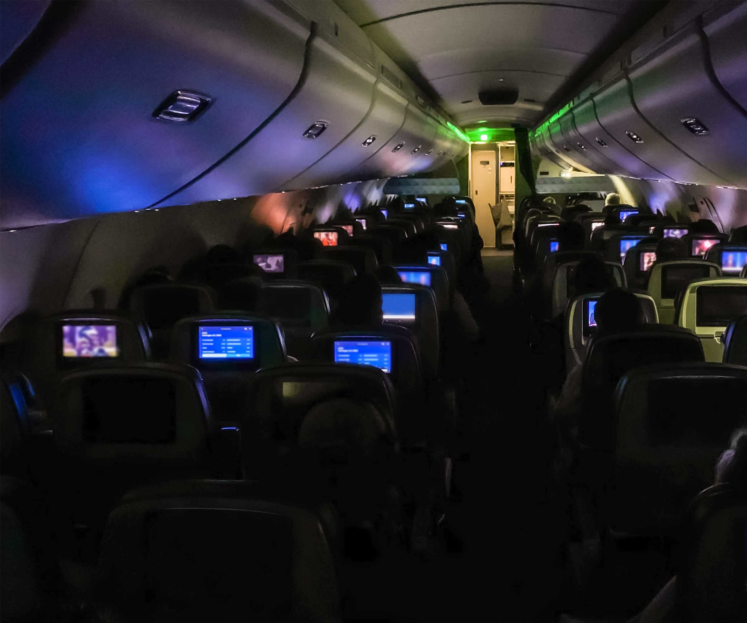 Passengers fly from Detroit to Washington, DC during the pandemic. © Salwan Georges/The Washington Post via Getty Images