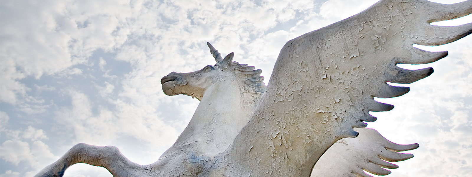unicorn statue