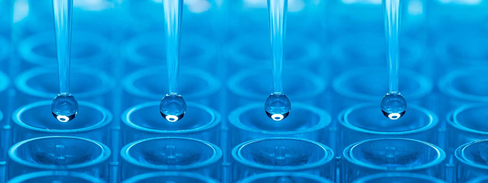 Liquid droplets from pipettes